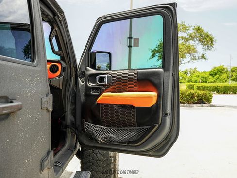 Used 2021 Jeep Gladiator Sport AWD/4WD image 37