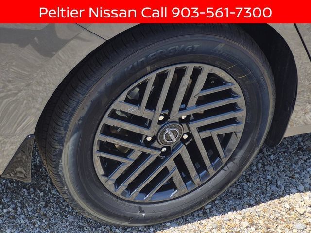 New 2026 Nissan Sentra SV w/ SV Convenience Package FWD image 5