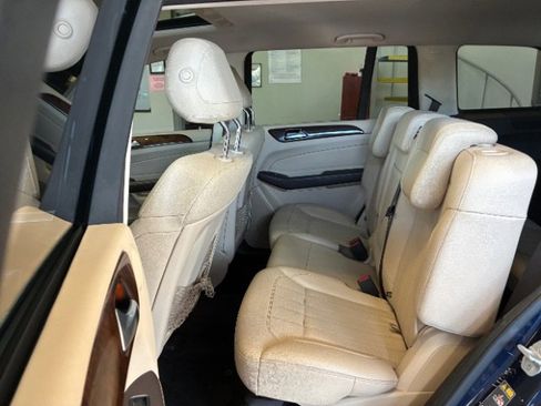 Used 2017 Mercedes-Benz GLS 450 4MATIC image 29