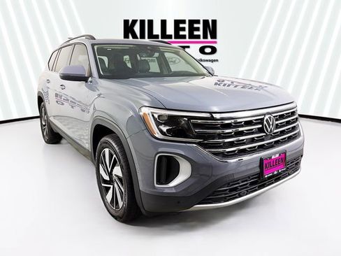 Used 2025 Volkswagen Atlas SE image 1