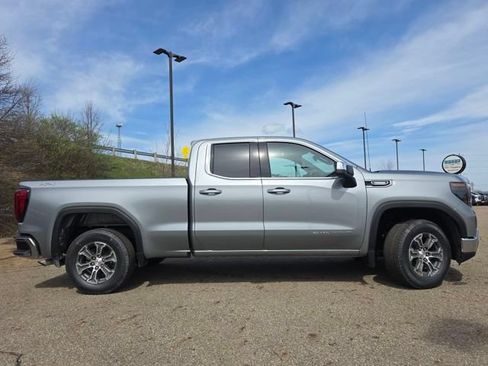 New 2026 GMC Sierra 1500 SLE AWD/4WD image 17
