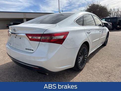 Used 2017 Toyota Avalon Touring image 8