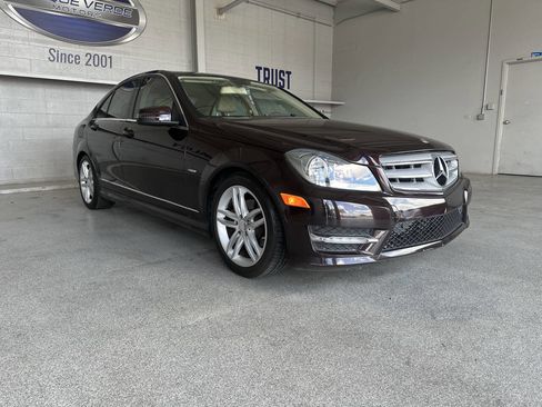 Used 2012 Mercedes-Benz C 250 Sedan image 4