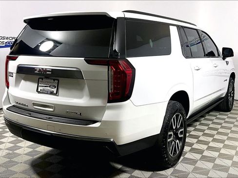 Used 2024 GMC Yukon XL AT4 w/ Technology Package AWD/4WD image 9