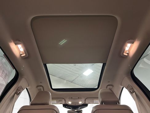 Used 2021 Lincoln Nautilus Reserve image 23