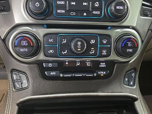 Used 2018 Chevrolet Tahoe Premier AWD/4WD image 24