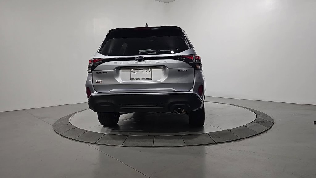 New 2026 Subaru Forester Touring AWD/4WD image 4