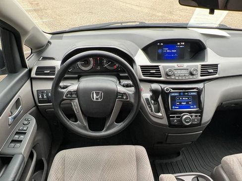 Used 2016 Honda Odyssey EX image 13