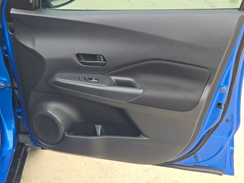 Used 2022 Nissan Kicks S FWD image 28
