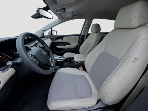 Used 2019 Honda Clarity Plug-In Hybrid image 13