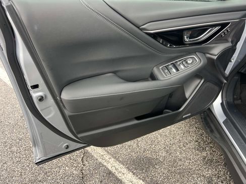 Certified 2025 Subaru Outback Limited image 10