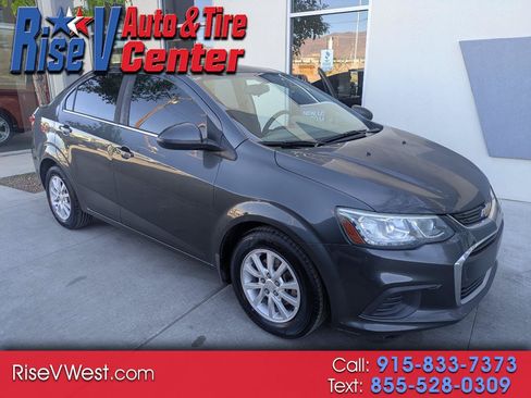 Used 2018 Chevrolet Sonic LT FWD image 1