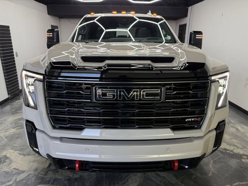 Used 2026 GMC Sierra 2500 AT4 w/ AT4 Premium Plus Package AWD/4WD image 7