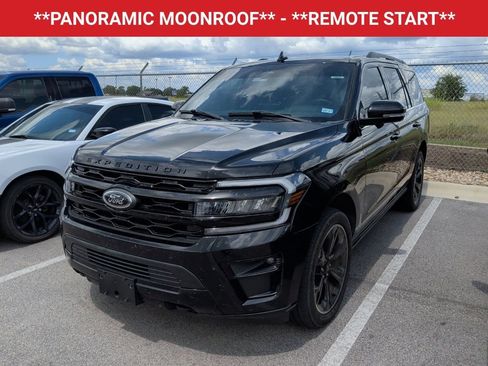 Used 2022 Ford Expedition Limited AWD/4WD image 3