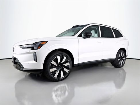 New 2025 Volvo EX90 Plus w/ Protection Package Premier image 3