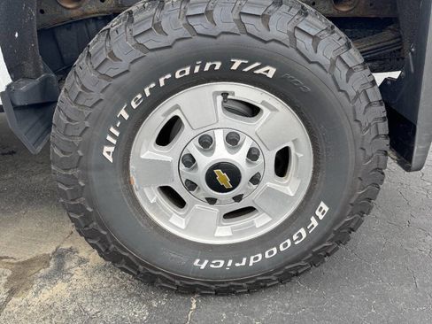 Used 2019 Chevrolet Silverado 2500 LT w/ All Star Edition AWD/4WD image 10