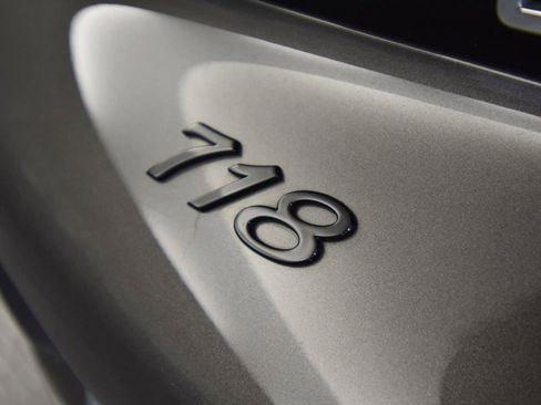 Certified 2025 Porsche 718 Boxster RWD image 43