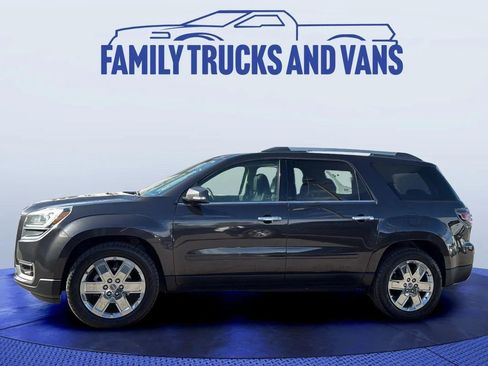 Used 2017 GMC Acadia Limited SLT image 2