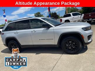 Used 2025 Jeep Grand Cherokee Altitude AWD/4WD video 1