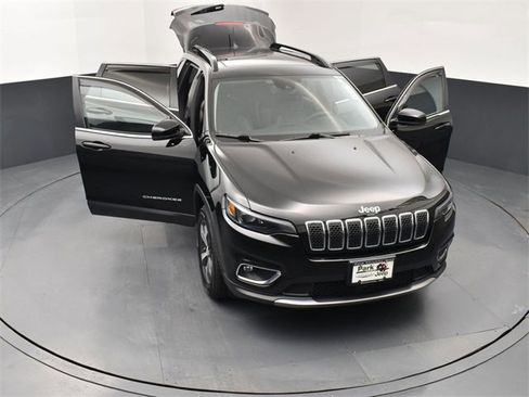 Used 2022 Jeep Cherokee Limited image 25
