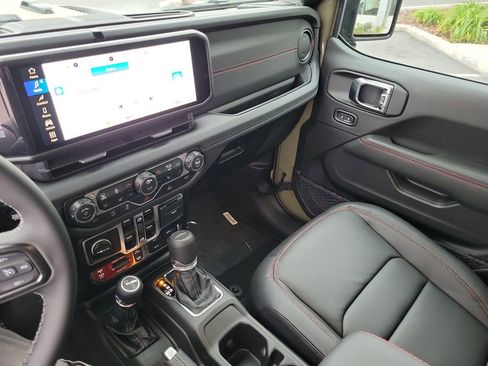 New 2026 Jeep Gladiator Rubicon image 12