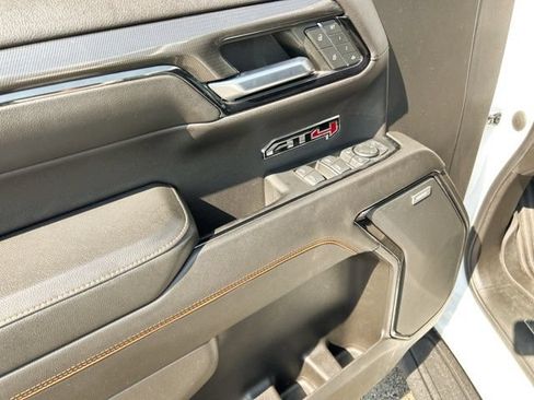 Used 2022 GMC Sierra 1500 AT4 w/ AT4 Premium Package AWD/4WD image 25