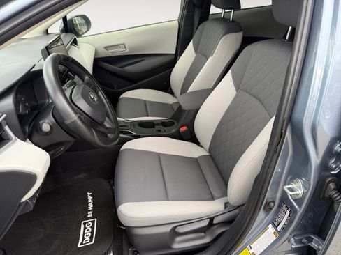 Used 2024 Toyota Corolla LE w/ LE Convenience Package FWD image 10