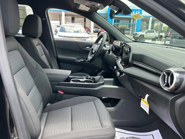 New 2027 Chevrolet Equinox LT w/ Safety and Technology Package FWD image 31