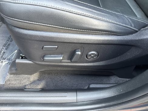 Used 2024 Kia Telluride SX w/ Towing Package image 5