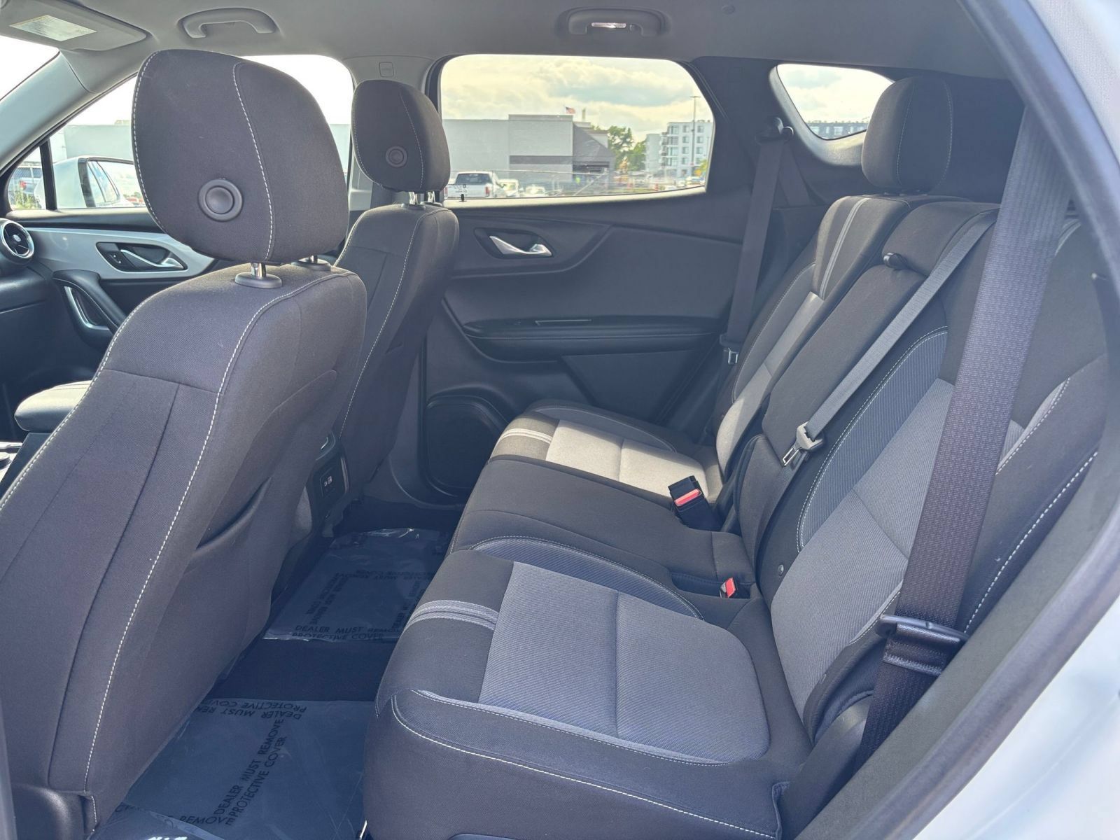 Used 2025 Chevrolet Blazer LT FWD image 24