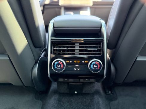New 2026 Land Rover Range Rover SE AWD/4WD image 9