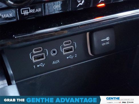 Certified 2024 Jeep Grand Cherokee Limited image 22