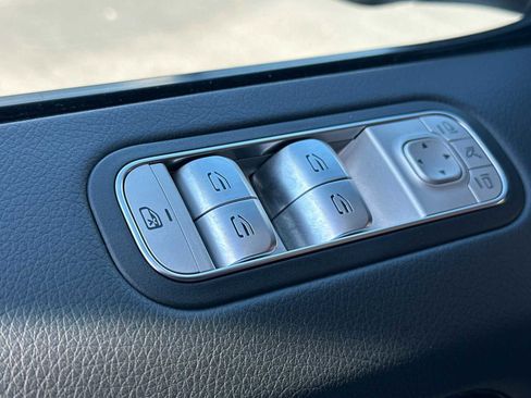 Used 2021 Mercedes-Benz G 550 image 14