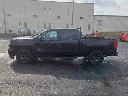 Used 2017 Chevrolet Silverado 1500 LTZ Z71 w/ Realtree Edition image 3