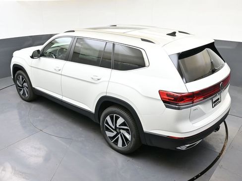 Certified 2025 Volkswagen Atlas SEL image 44