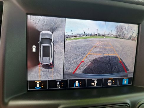 Used 2024 GMC Terrain AT4 w/ Tech Package AWD/4WD image 15