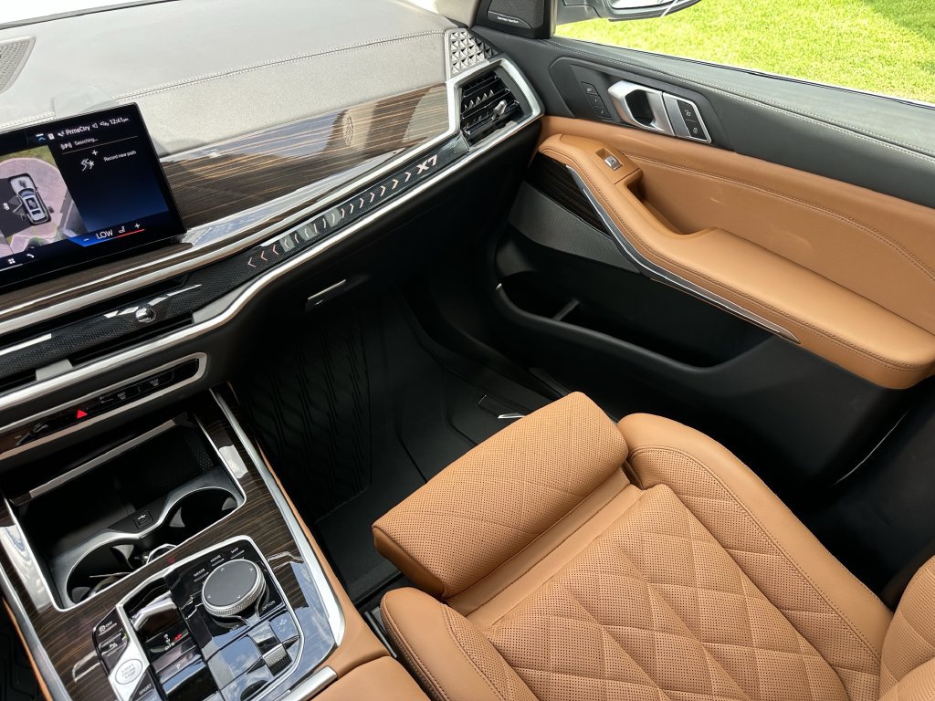 Used 2024 BMW X7 xDrive40i AWD/4WD image 17