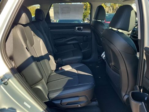 New 2026 Kia Sorento SX FWD image 12