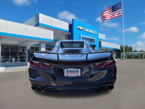 Used 2025 Chevrolet Corvette Stingray Convertible w/ 1LT image 7