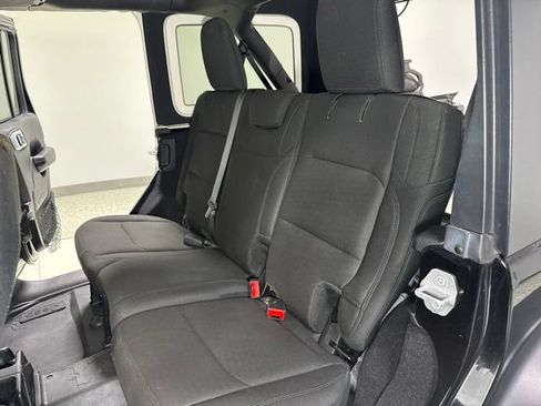 Used 2019 Jeep Wrangler Unlimited Sport S AWD/4WD image 25