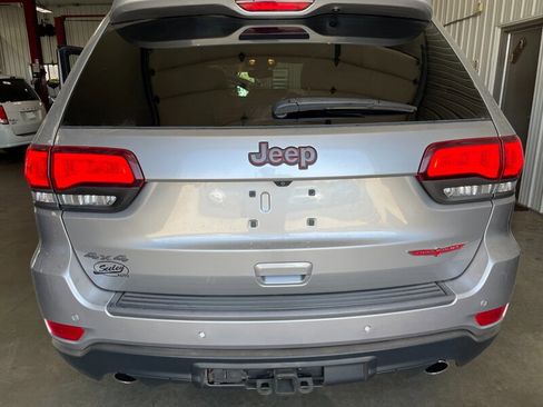 Used 2018 Jeep Grand Cherokee Trailhawk AWD/4WD image 27