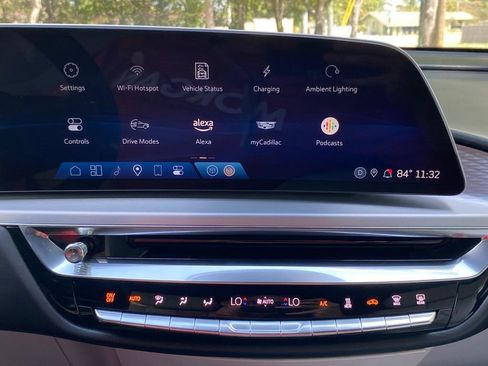 Used 2024 Cadillac Lyriq Sport image 29