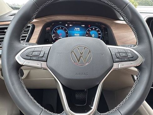 New 2026 Volkswagen Atlas SE image 18