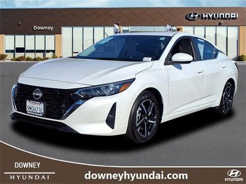 Used 2024 Nissan Sentra SV image 1