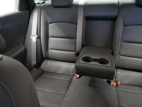 Used 2020 Chevrolet Malibu LT image 18