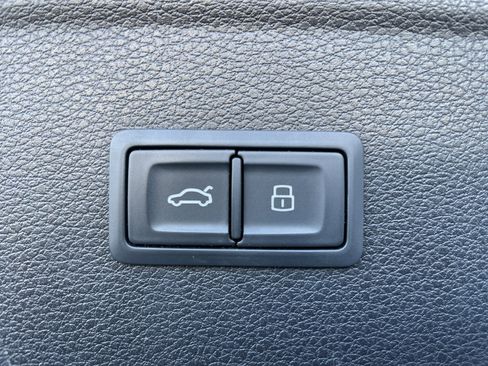 Used 2018 Audi Q5 Premium Plus image 38