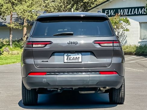 Used 2023 Jeep Grand Cherokee L Laredo AWD/4WD image 5