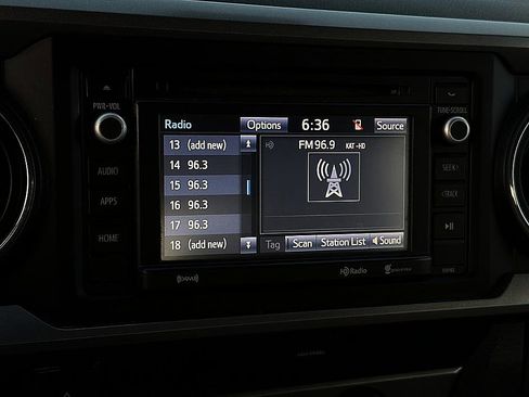 Used 2018 Toyota Tacoma SR5 image 14