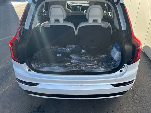 New 2026 Volvo XC90 B6 Ultra w/ Protection Package AWD/4WD image 17