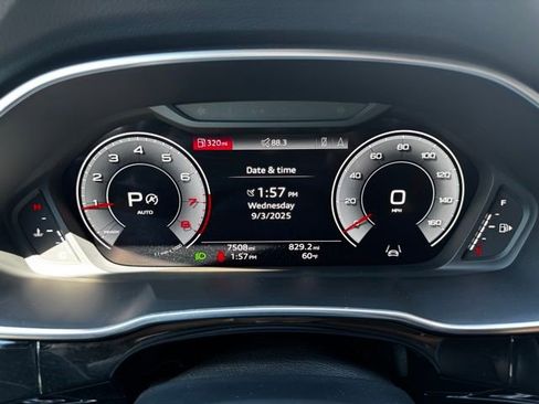 Certified 2025 Audi Q3 2.0T Premium Plus w/ Premium Plus Package image 12